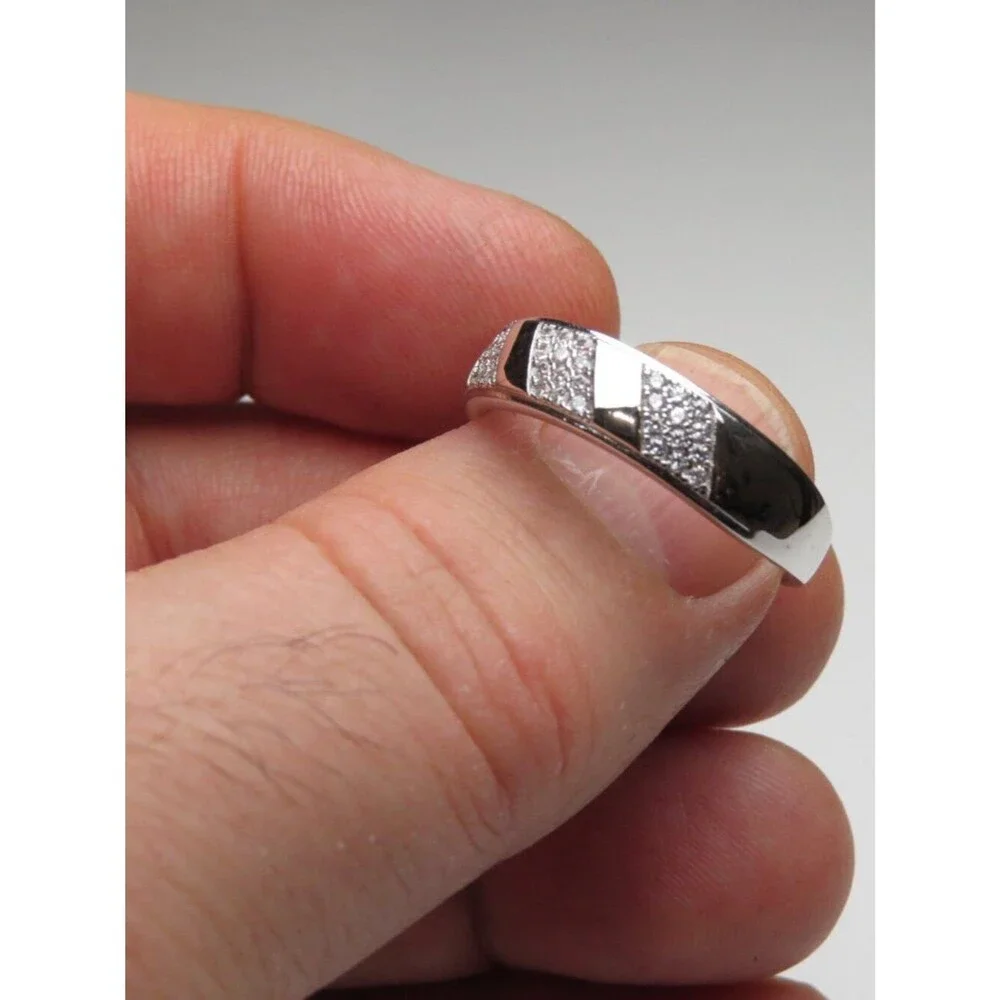*925 Sterling Silver Diamond Band